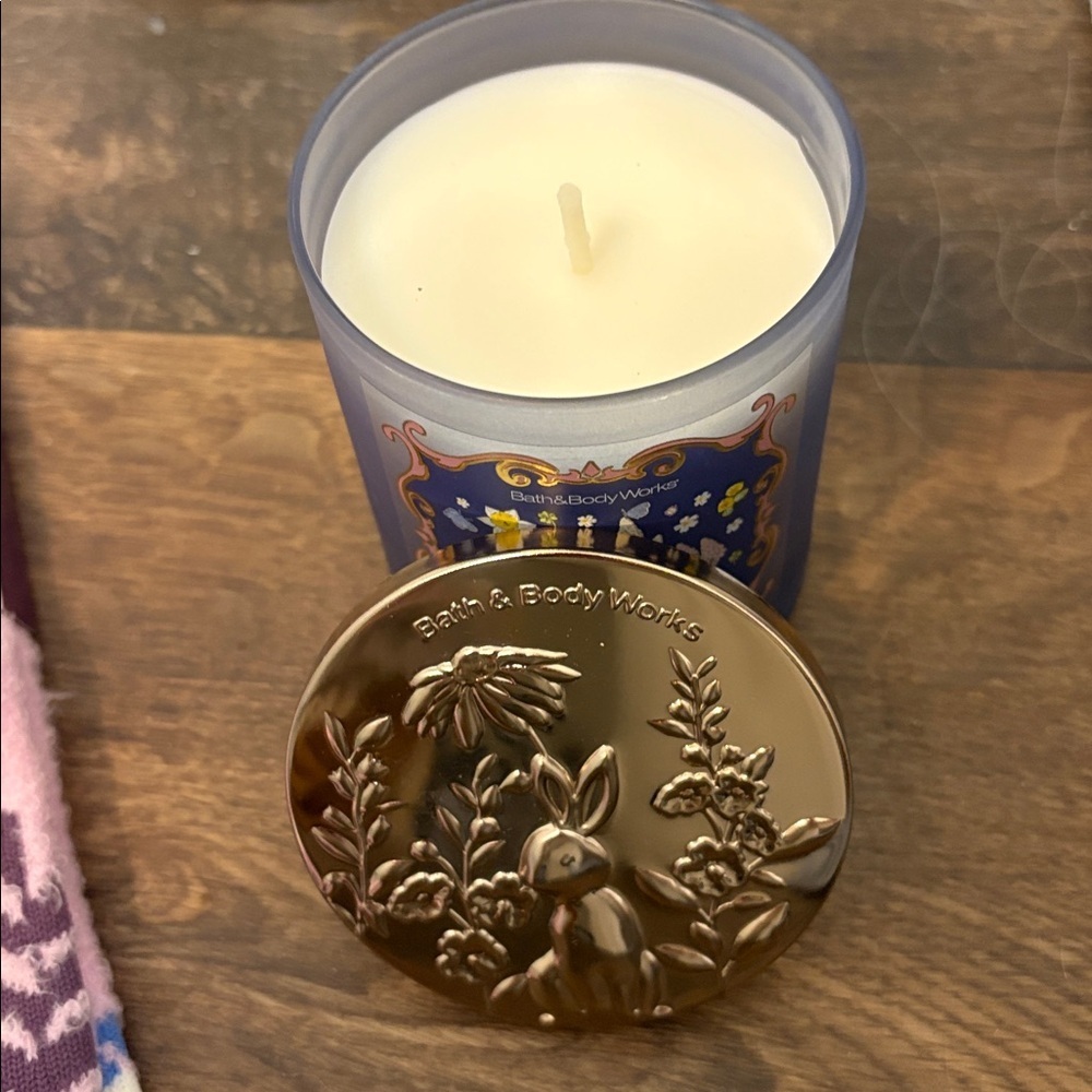 Bath & Body Works Pink Bunny Lounge Socks & Easter Candy Basket Candle Set - Picture 4 of 10